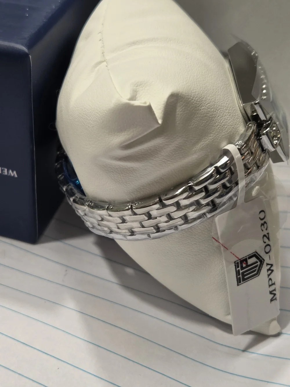Montres Prestige X Invicta Women’s Silver Crystal-Accent  Bracelet And Bezel
